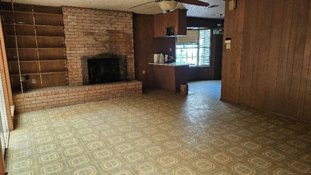 3900 SE STALLINGS DR, NACOGDOCHES, TX 75961, photo 3 of 30
