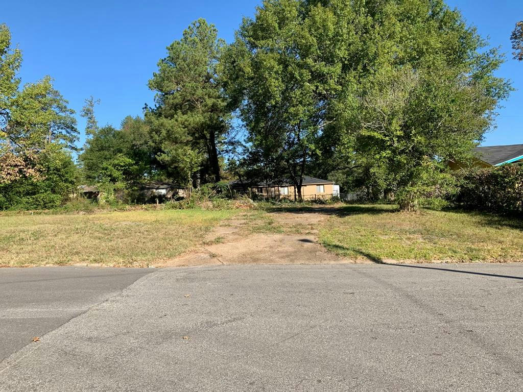 1913 MONTCLAIR ST, LUFKIN, TX 75901, photo 1 of 7